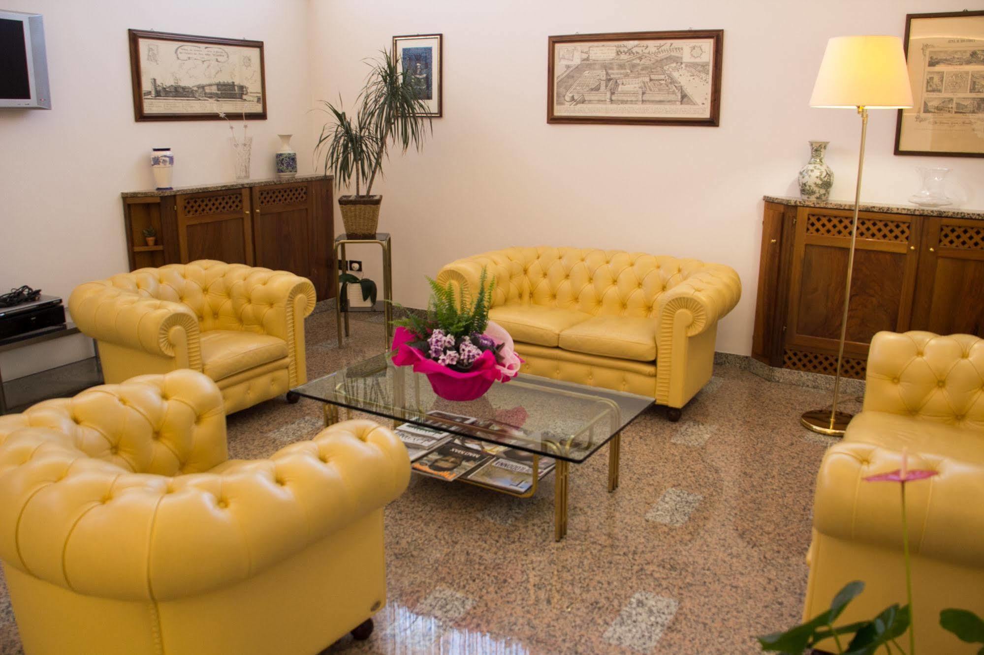 Hotel Pico ميراندولا المظهر الخارجي الصورة